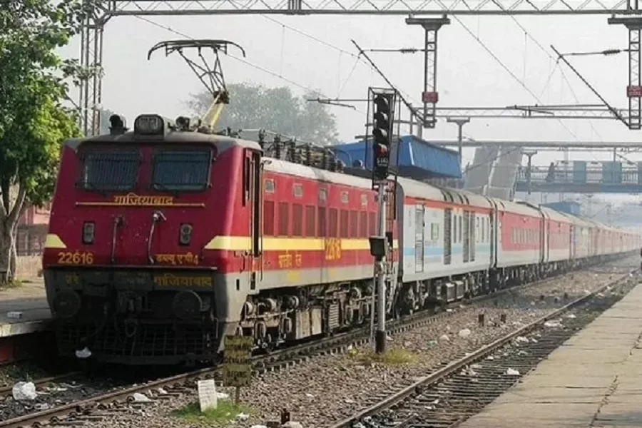 रेलवे प्रमोशन: रेलवे में प्रमोशन के नियम बदले, कर्मचारियों के लिए अब आसान नहीं होगी प्रमोशन