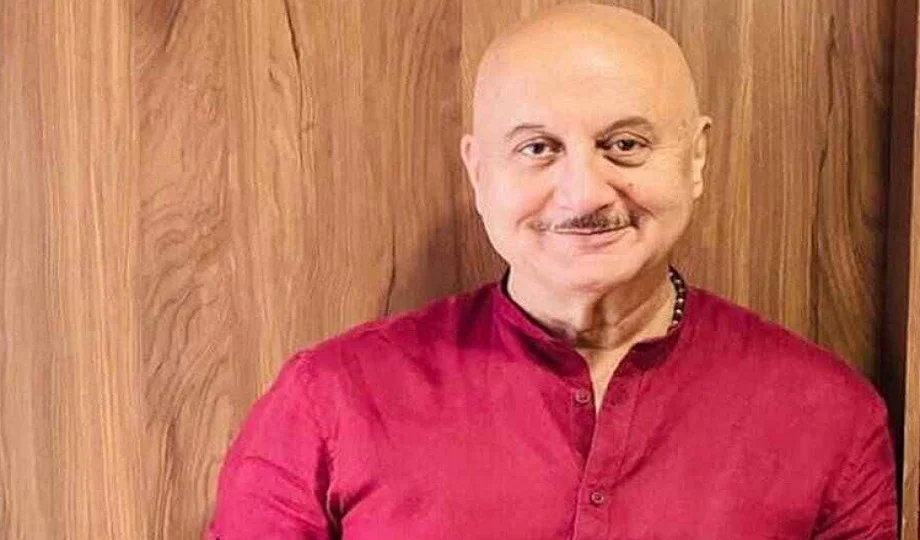 Birthday Special:  केवल 37 रुपए लेकर घर से निकले थे अनुपम खेर, इस प्रकार बॉलीवुड में बनाई विशेष पहचान 