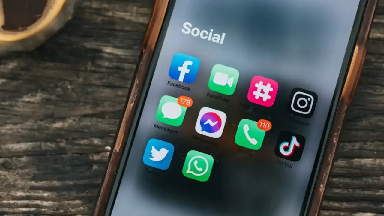 WhatsApp Tips: बिना नंबर सेव किए WhatsApp पर भेजें मैसेज, ये चार आसान तरीके करेंगे मदद!