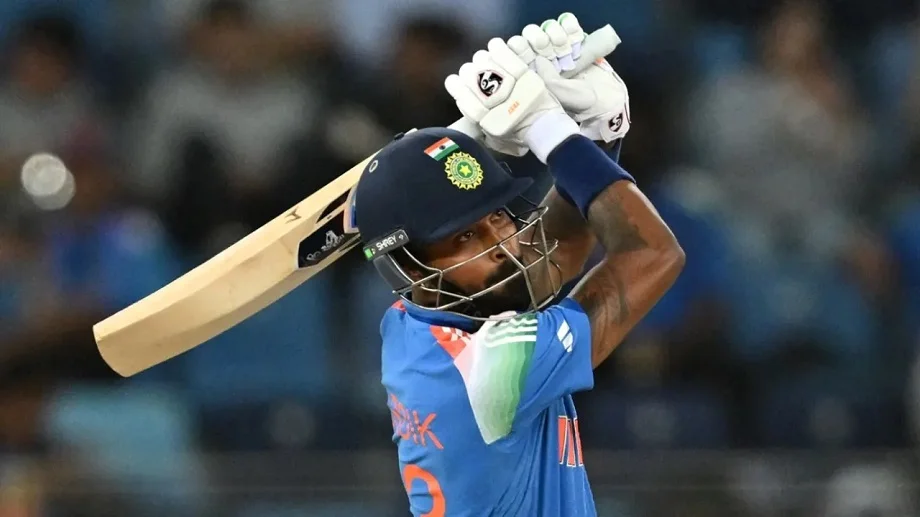 ICC Champions Trophy:  हार्दिक पांड्या के पास है सौरव गांगुली का ये रिकॉर्ड तोड़ने का मौका