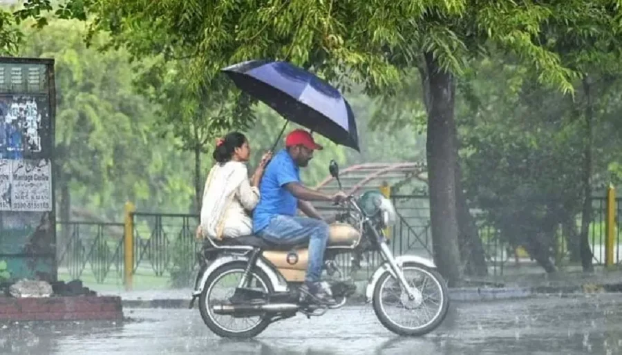 IMD मौसम अलर्ट: दिल्ली-यूपी समेत 12 राज्यों में होगी भारी बारिश, मौसम विभाग ने जारी किया अलर्ट