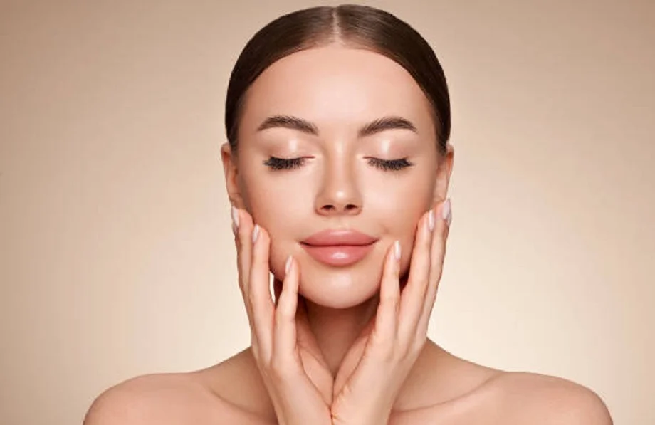 Beauty Tips: चेहरे की चमक नहीं होगी कम, आज से ही कर लें ये घरेलू उपाय