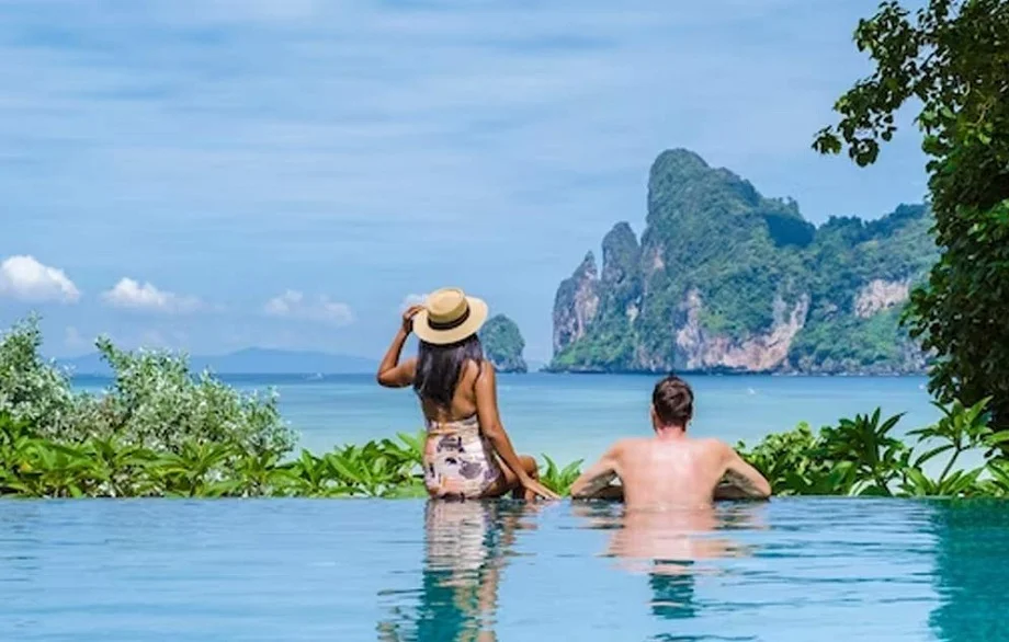 Travel Tips: थाइलैंड यात्रा के लिए आईआरसीटीसी ने पेश किया है शानदार टूर पैकेज, आज ही बुक करवा लें टिकट
