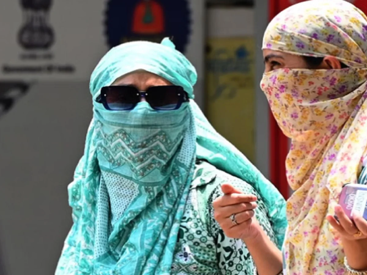 Rajasthan weather update: प्रदेश के 12 जिलों के लिए जारी हुआ हीटवेव का अलर्ट, इतना बढ़ सकता है तापमान