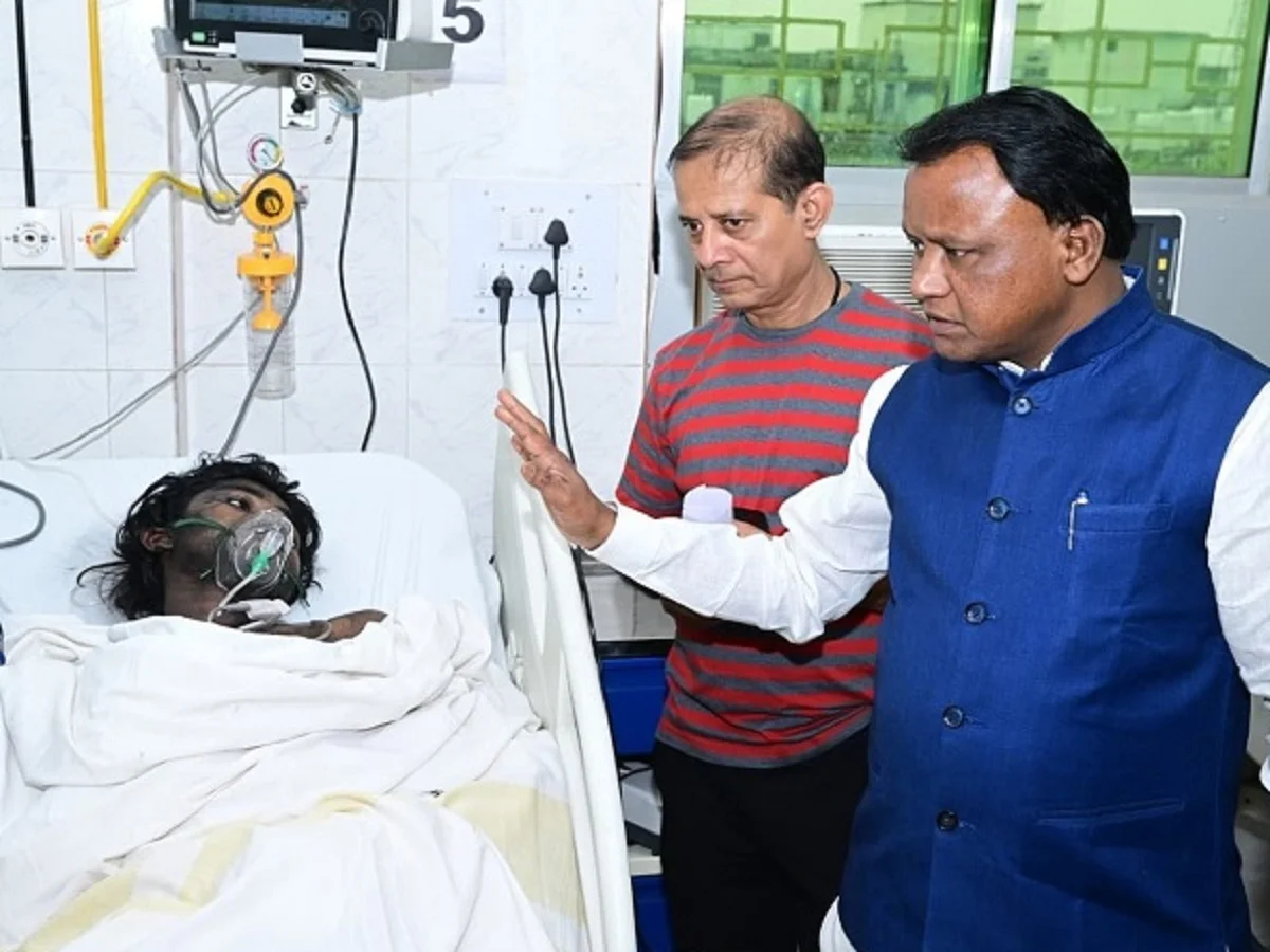 Odisha: कटक के अस्पताल में लगी भीषण आग, दस लोगों की मौत, कई की हालत गंभीर