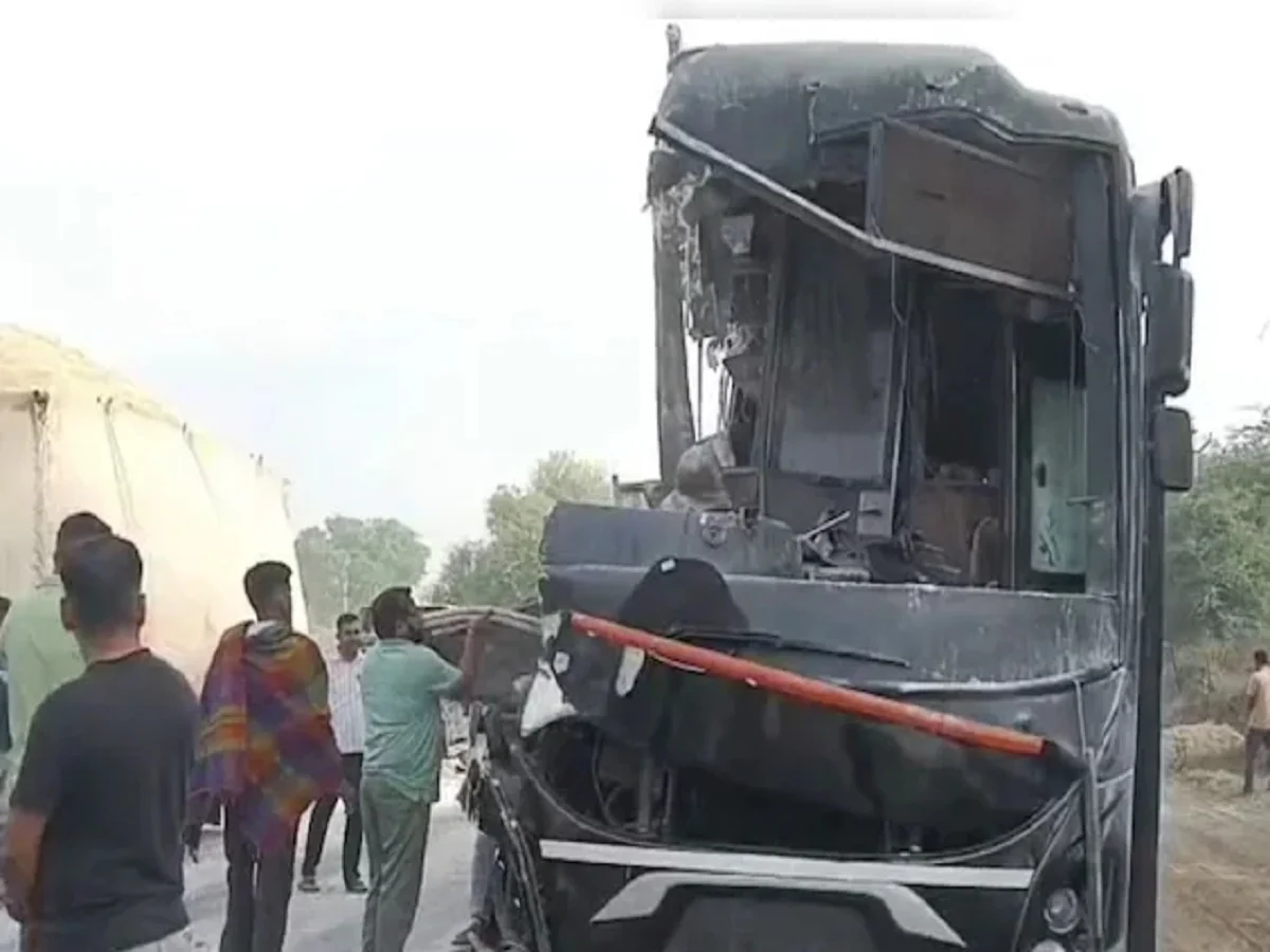 Hanumangarh में हुआ दर्दनाक सड़क हादसा, पांच की मौत, गहलोत और पायलट ने प्रकट किया दुख