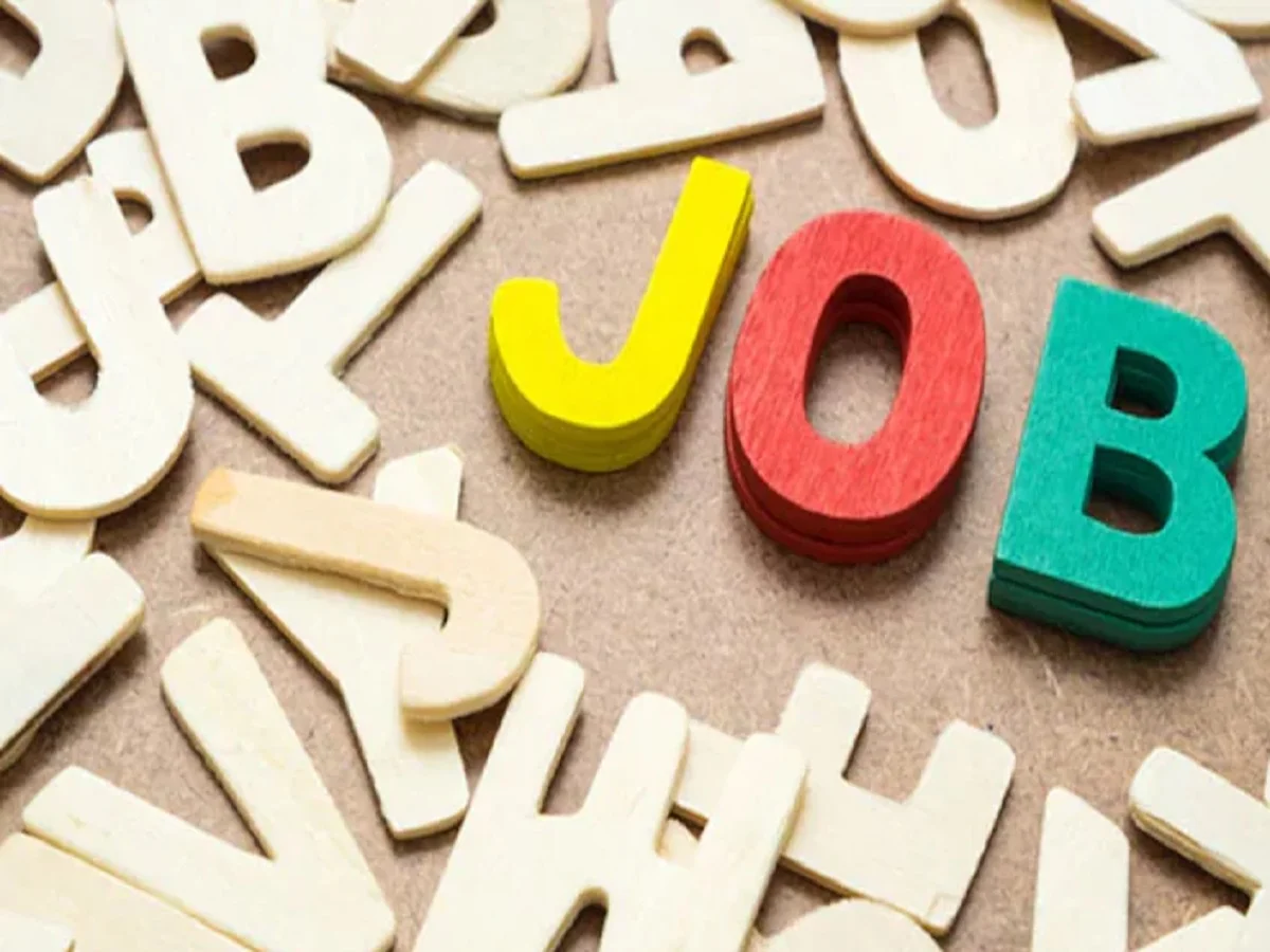 Government Job:  इस भर्ती में चयन होने पर मिलेगा हर महीने 62,000 रुपए तक वेतन, फिर से शुरू हुई है आवेदन प्रक्रिया