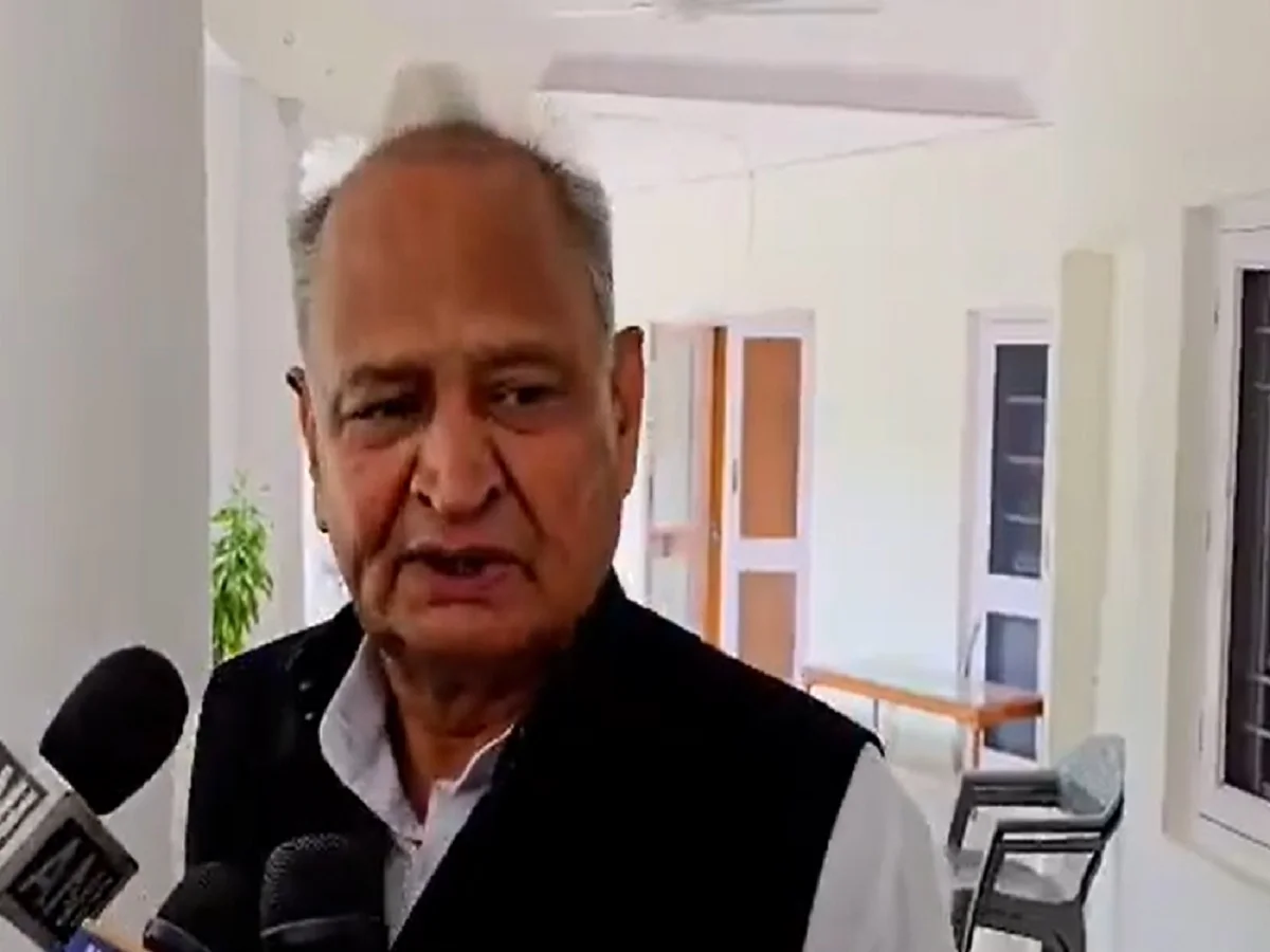 Ashok Gehlot का बड़ा बयान, कहा- ईडी, इनकम टैक्स और सीबीआई का राज चल रहा है