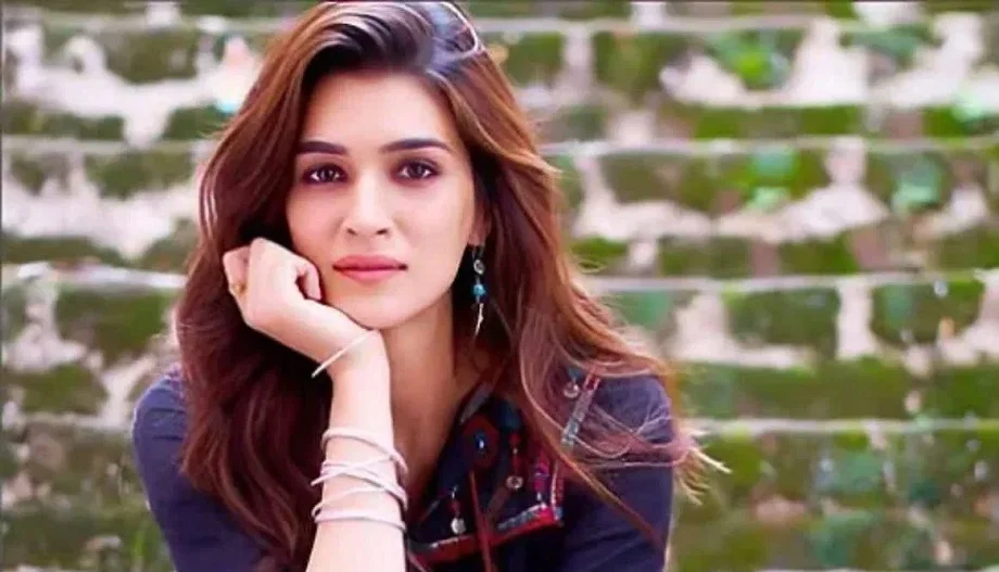 अब इस फिल्म में देखने को मिलेगा Kriti Sanon के अभिनय का जलवा!