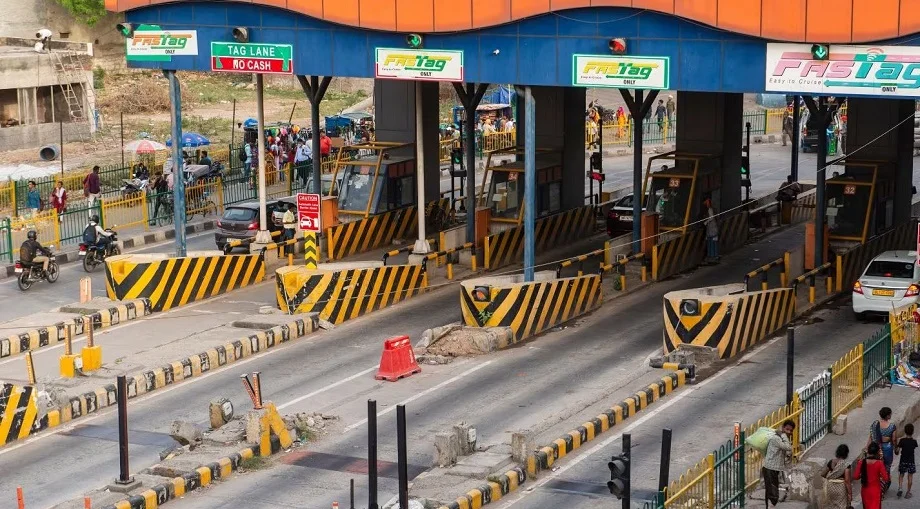 Toll tax: ऐसा होने पर वाहन चालकों को नहीं देना पड़ेगा टैक्स, जान लें क्या हैं नियम