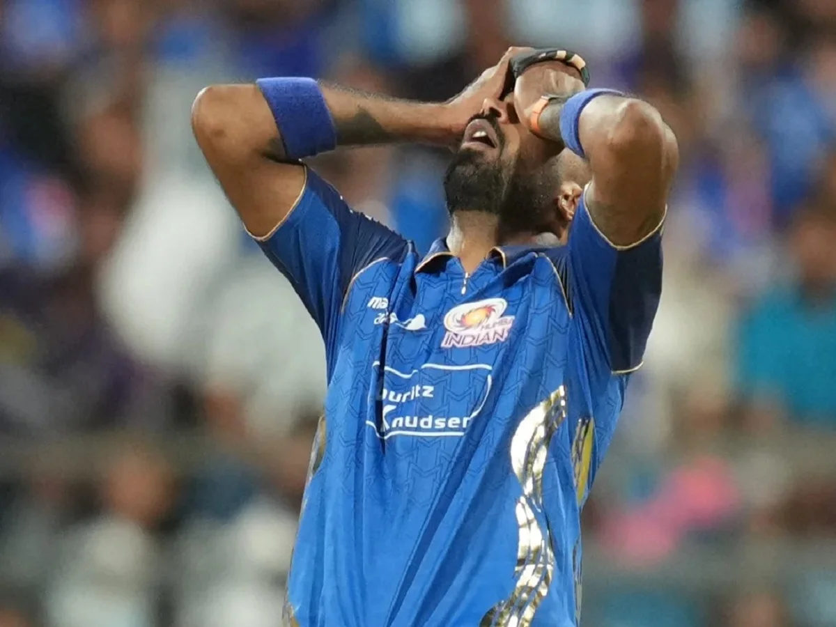 IPL 2019:  मुंबई इंडियंस की प्लेइंग इलेवन से बाहर हुए कप्तान हार्दिक पांड्या