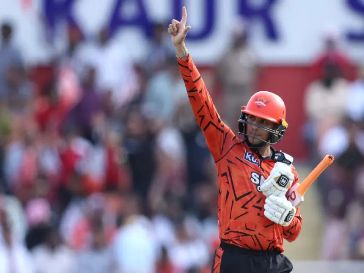 IPL 19: अभिषेक शर्मा ने खेली तूफानी पारी, सनराइजर्स हैदराबाद के नाम दर्ज हुआ ये रिकॉर्ड