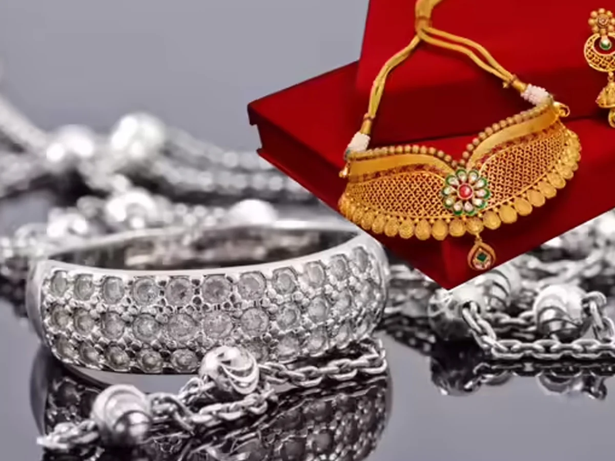 Gold-Silver Prices: सोने-चांदी कीमतों में आई भारी गिरावट, 6000 रुपए सस्ती हुई चांदी
