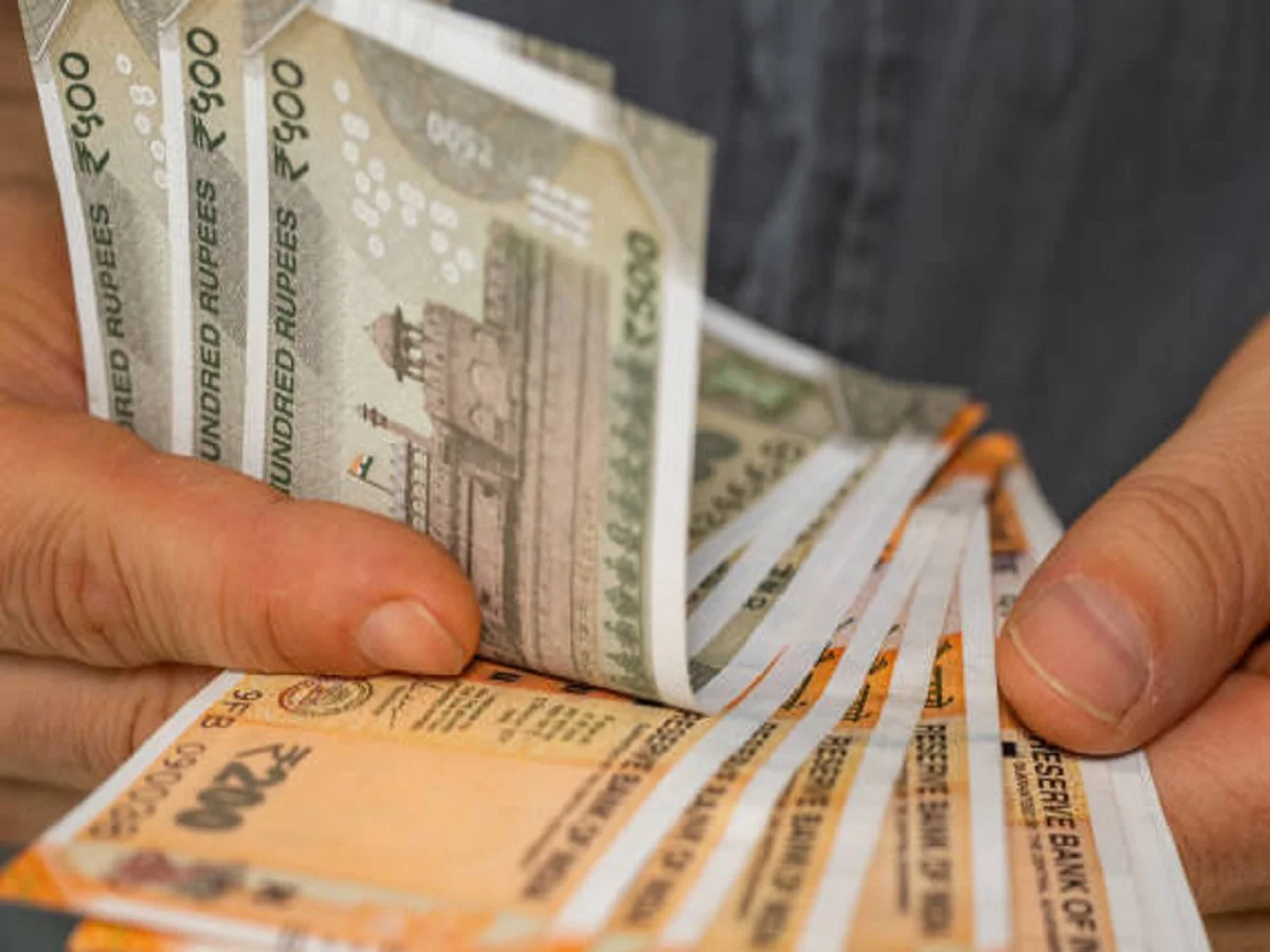 Atal Pension Yojana:10,000 रुपए प्रति माह मिलेगी पेंशन! सरकार कर रही विचार