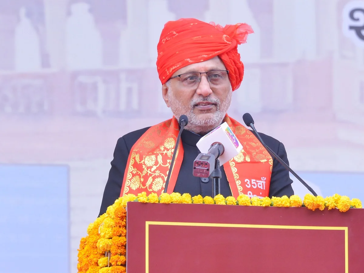 युवा राष्ट्र निर्माता है, उन्हें अपने ज्ञान का उपयोग विकसित भारत के निर्माण में करना चाहिए: सीपी राधाकृष्णन