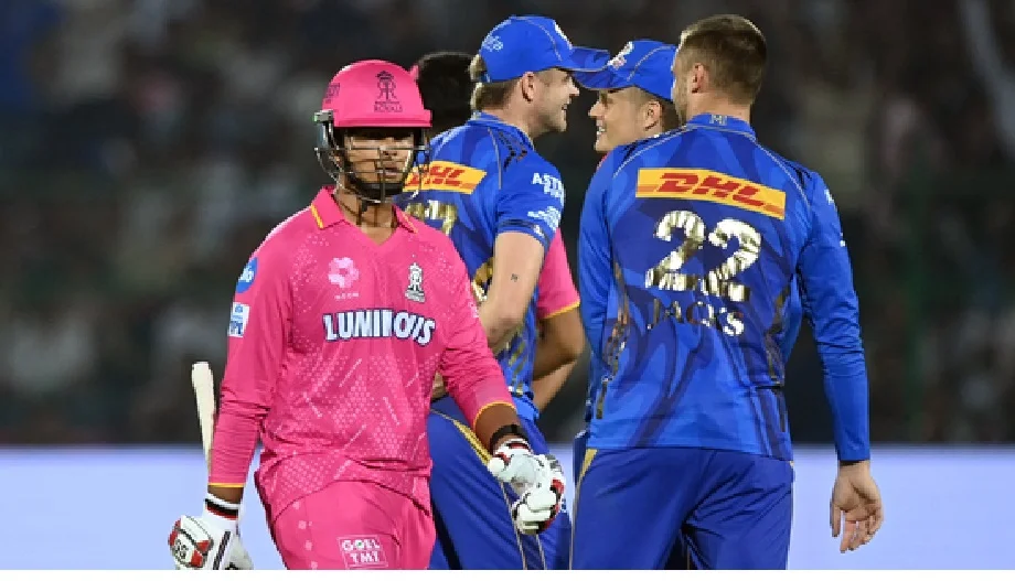 IPL 2025 : वैभव के रिकॉर्ड तोड़ प्रदर्शन और फिर फेल होने के बाद सुनिल गावस्कर ने दी ये चेतावनी 