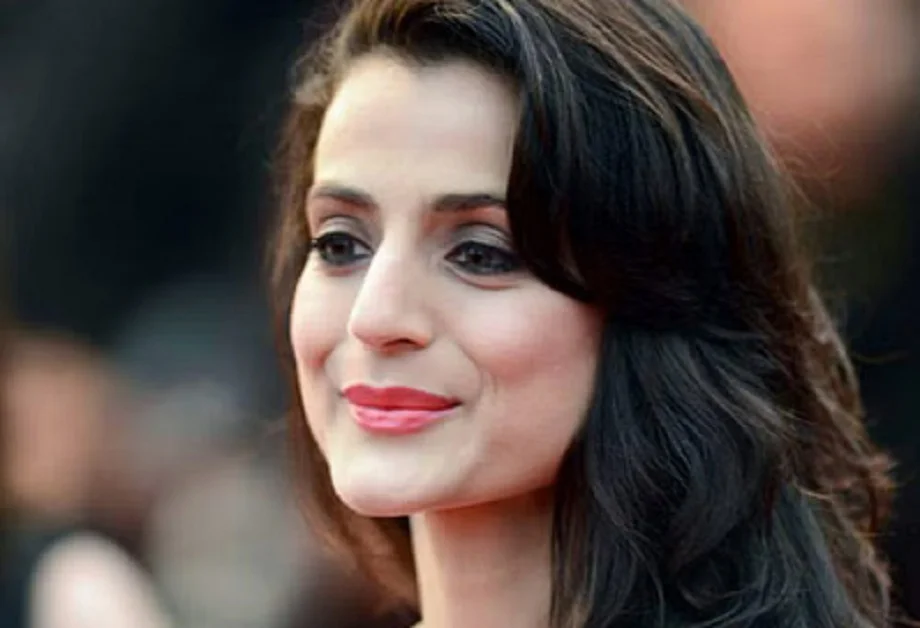  Bollywood: अमीषा पटेल ने अब बिपाशा बसु को लेकर बोल दी है ये बड़ी बात, कहा-उनकी कभी किसी के साथ लड़ाई...