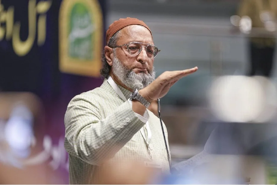 पाकिस्तान पर फिर फायर हुए ओवैसी, कहा - FATF की ग्रे लिस्ट...