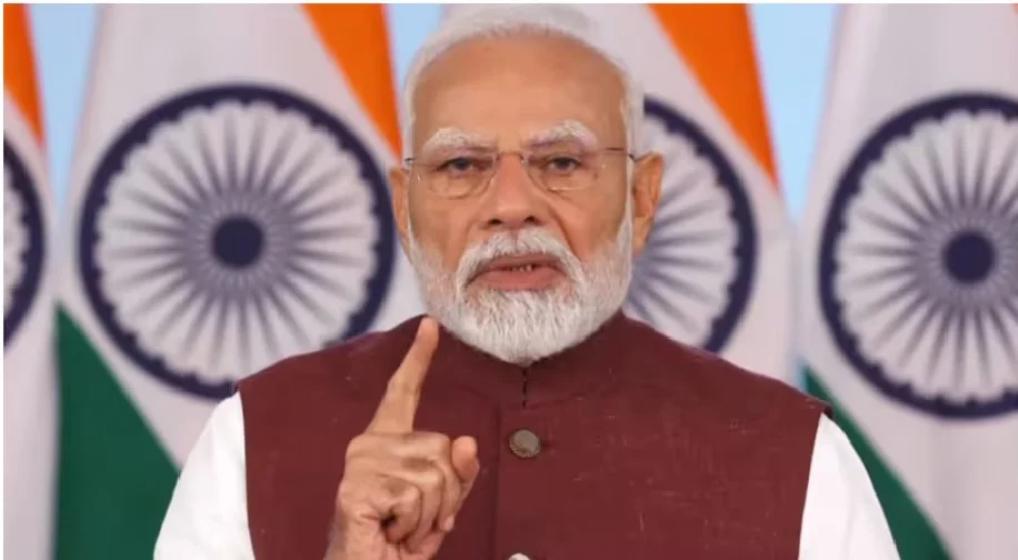 पीएम मोदी बोले- पाक सीमा पर तैयार था, लेकिन हमने सीने पर वार किया... एक आर्टिकल में पढ़ें संबोधन की  मुख्य बातें... 
