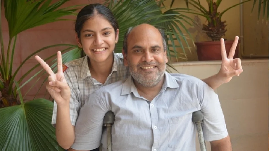 100% मार्क्स लाने वाली सृष्टि ने बताया कि 1 MCQ प्रश्न गलत करने पर हो गई थी निराश, कहा - घऱ आकर रोने....