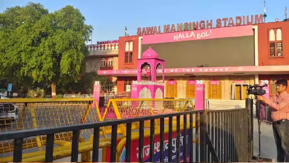 SMS स्टेडियम में कड़ी सुरक्षा के बीच होगा IPL मैच, बम से उड़ाने की धमकी...