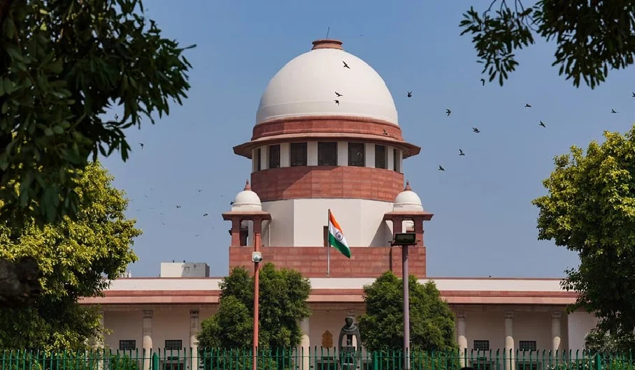 सुप्रीम कोर्ट ने निर्वासन पर रोक लगाने की मांग करने वाले श्रीलंकाई से कहा- भारत कोई धर्मशाला नहीं है जो दुनिया भर के शरणार्थियों को जगह दे... 
