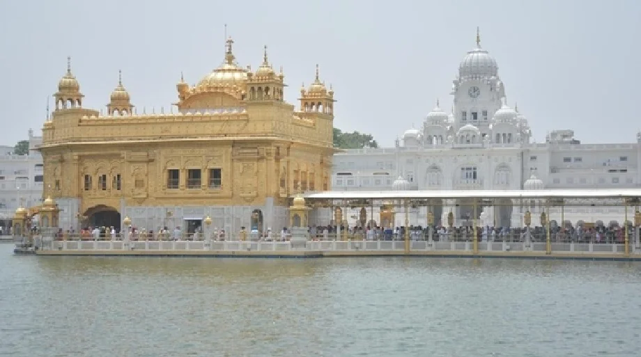 भारतीय सेना ने स्वर्ण मंदिर में हवाई रक्षा तोपों की तैनाती से किया इनकार, कहा - हमें पता था पाक करेगा टार्गेट...