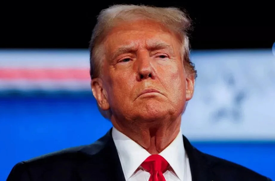 Donald Trump ने अब इस बड़ी कंपनी को दे डाली हैे चेतावनी, कहा- ये केवल एपल तक सीमित नहीं...