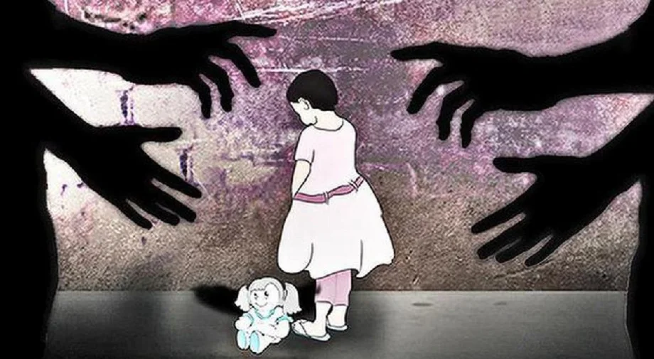 15 वर्षीय नाबालिग को हफ्तों तक बंधक बना किया बलात्कार, गर्भपात के बाद वेश्यावृत्ति के लिए मजबूर...