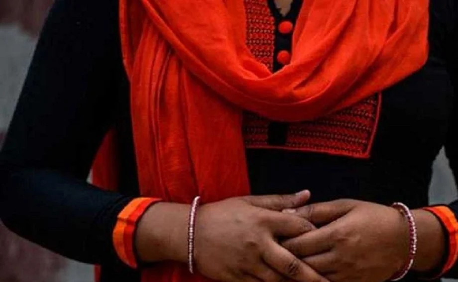Uttar Pradesh: युवक ने अपनी ही चाची के साथ किया दुष्कर्म, जेठ और देवर ने भी... 