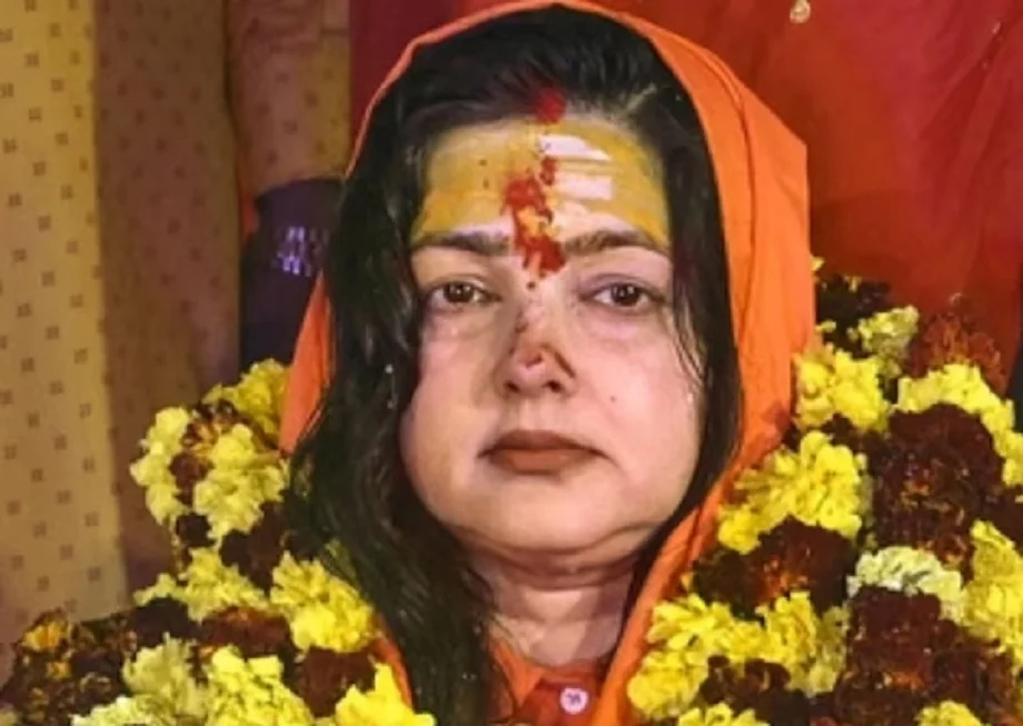 किन्नर अखाड़े की महामंडलेश्वर बनने पर हुए विवाद पर अब Mamta Kulkarni ने बोल दी है ये बड़ी बात