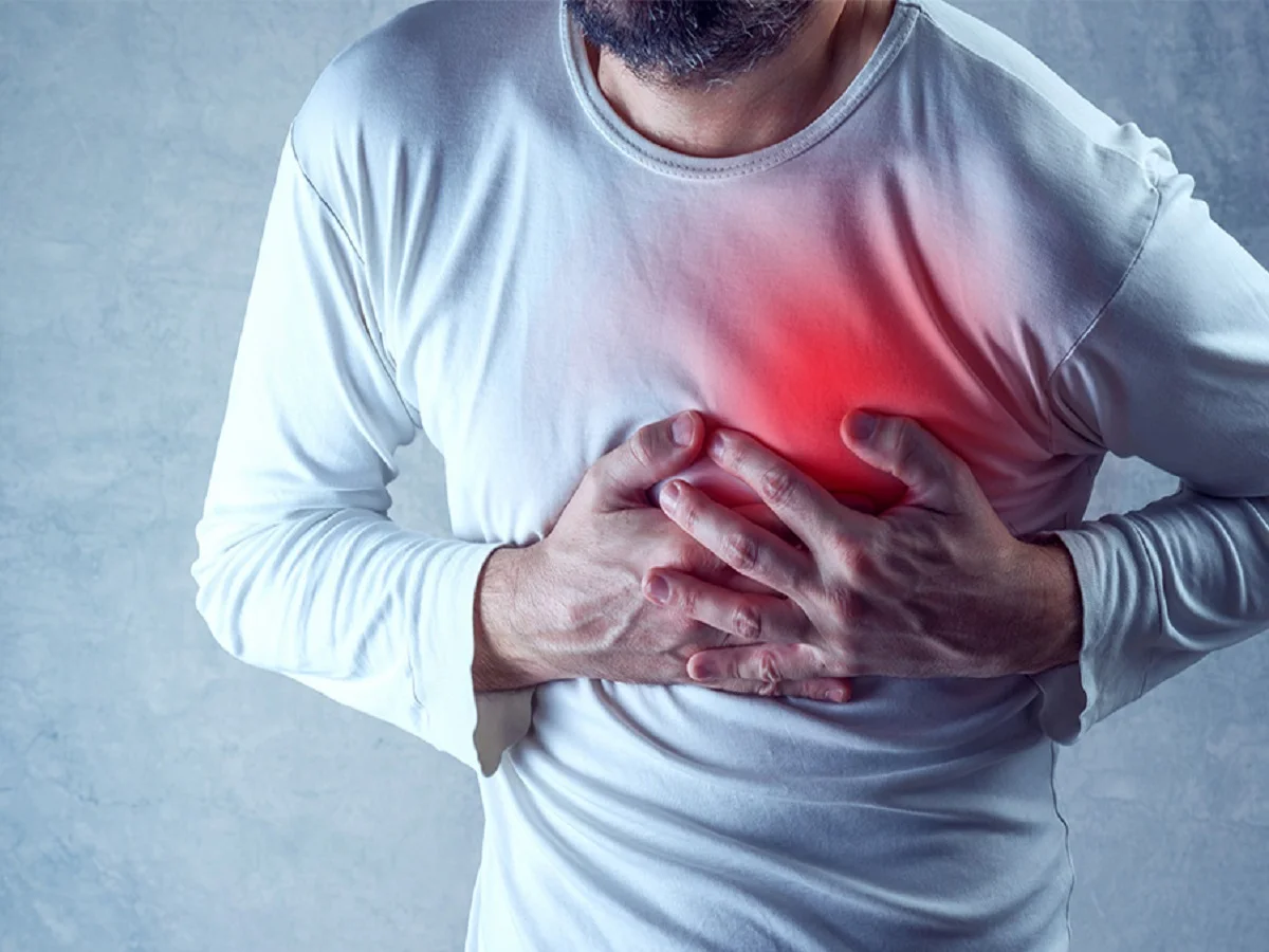 Health Tips: इतने घंटे से कम समय की नींद बन सकती है हार्ट अटैक का कारण