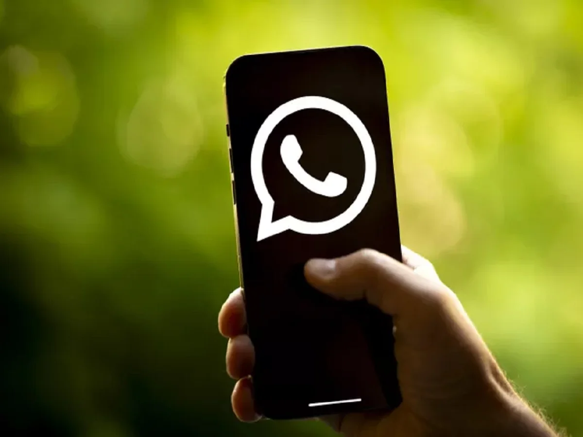 Tech Tips: पता लगे बिना इस प्रकार दे देख लें दूसरे का Whatsapp Status