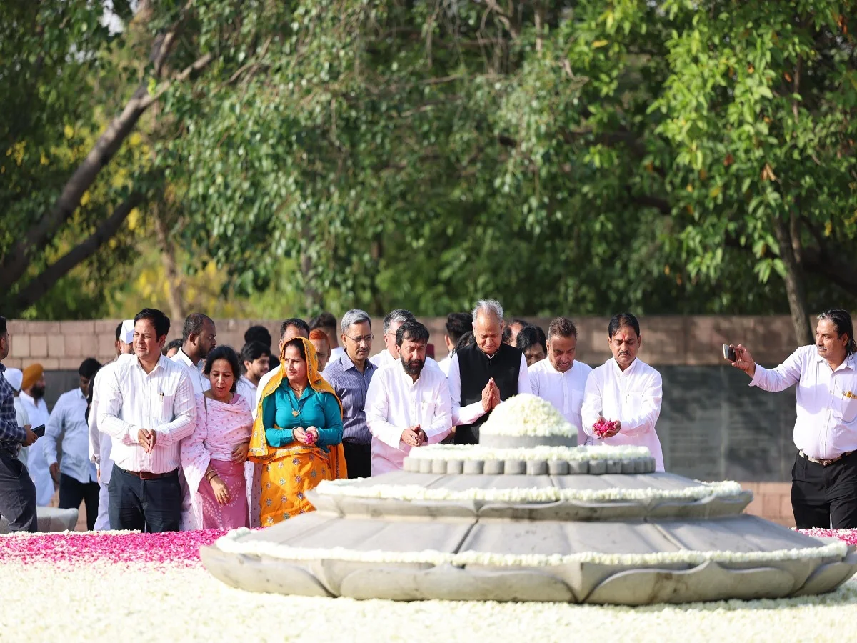 आज देश राजीव गांधी जैसे स्वप्नदृष्टा की कमी महसूस करता है: Gehlot