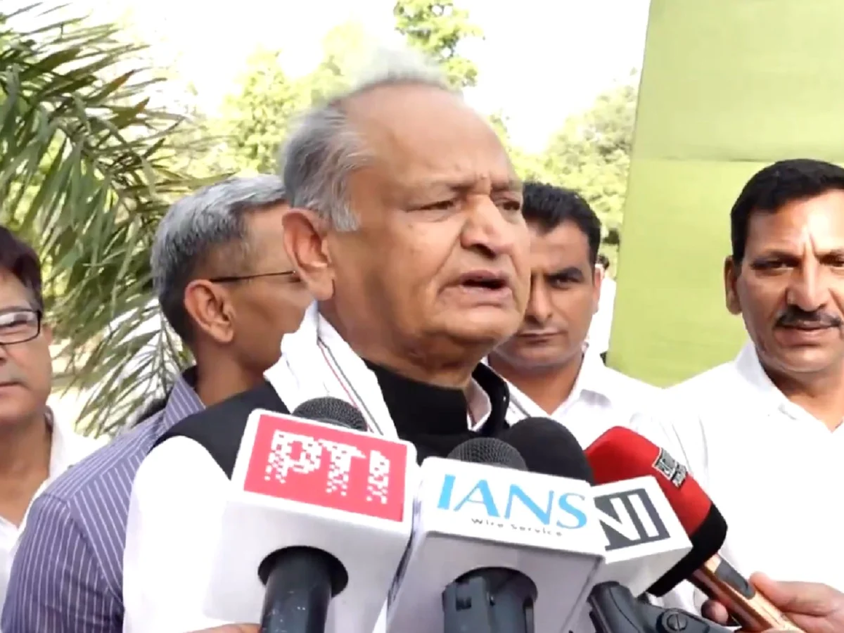 आरएसएस-भाजपा पर राहुल गांधी के बयान को लेकर Gehlot ने बोल दी है ये बड़ी बात