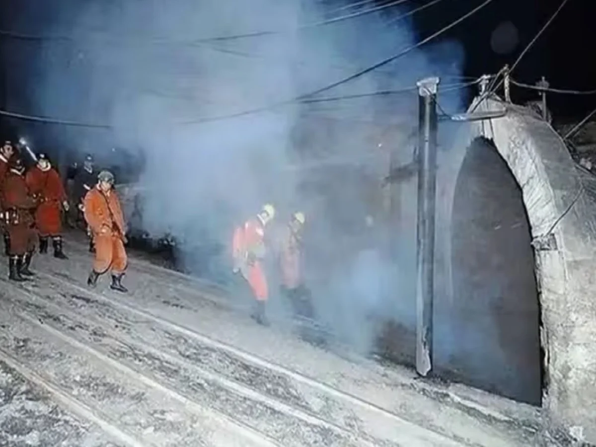 China: कोयला खदान में भीषण विस्फोट, 90 लोगों की मौत, बढ़ सकता है मृतकों का आंकड़ा