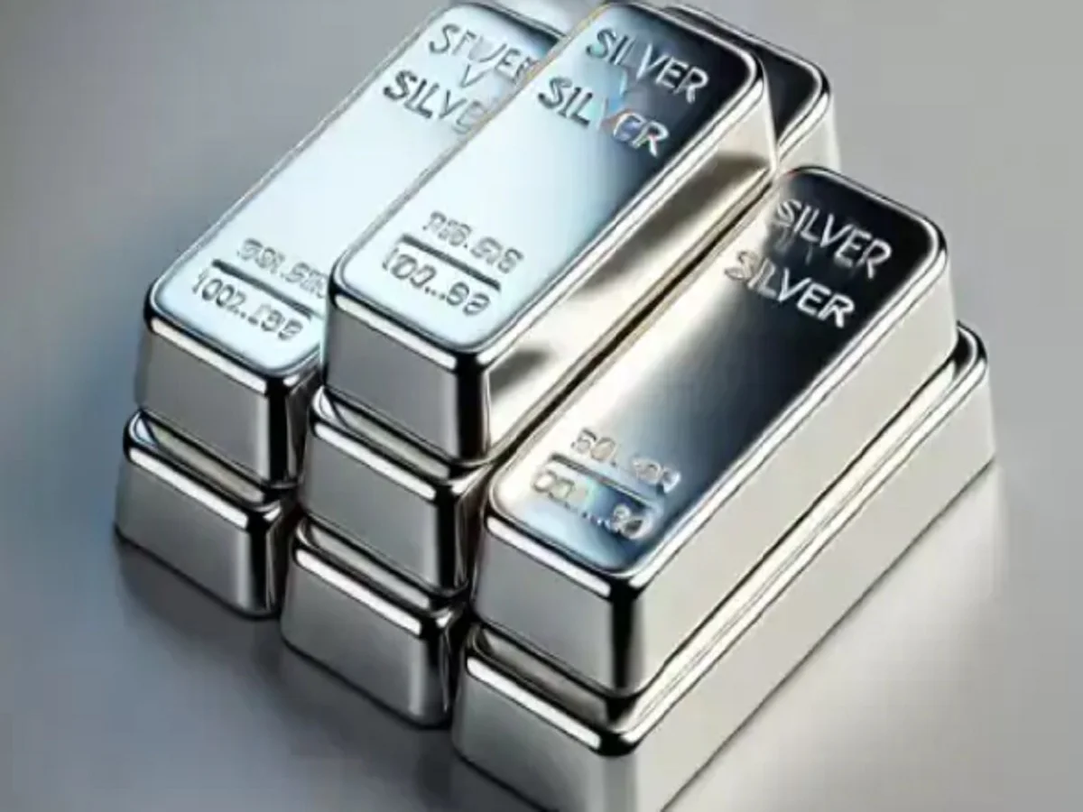 Gold-Silver Prices: 4,503 रुपए गिर गए हैं चांदी के दाम, दो दिन में हो गई है इतनी सस्ती