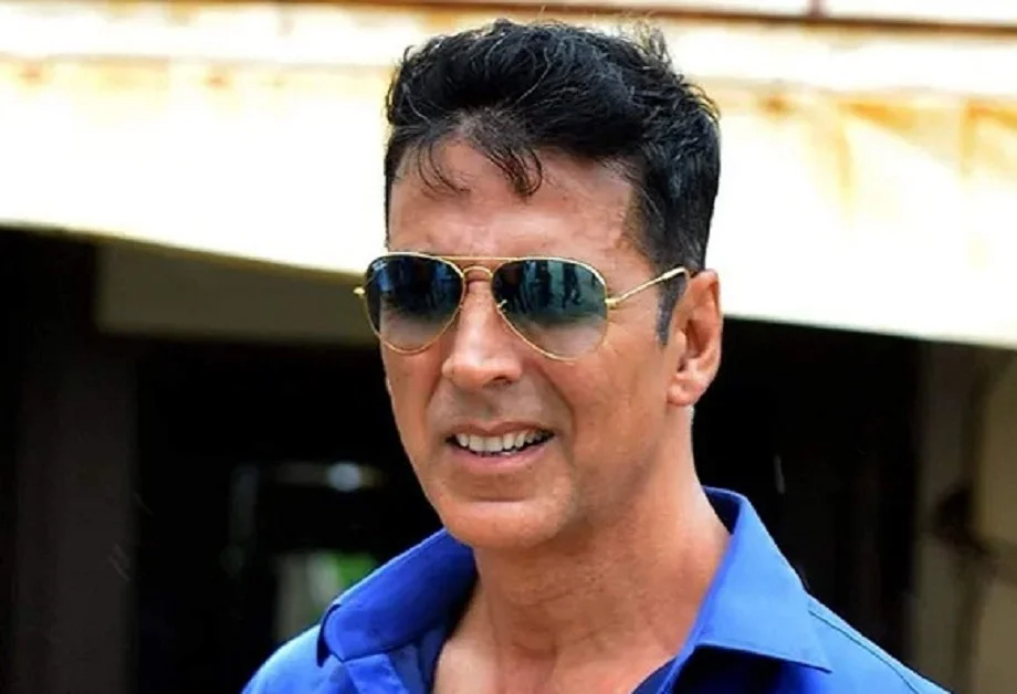 Bollywood: अक्षय कुमार को इस कारण लोगों के सामने जोड़ने पड़े हाथ, बोली ये बात