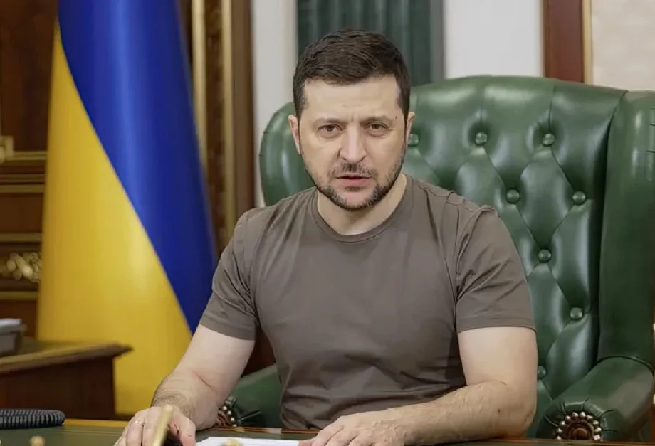 रूस पर किए गए ड्रोन हमले के बाद Ukraine के राष्ट्रपति ने दिया बड़ा बयान, कहा-दुश्मन की जमीन पर...