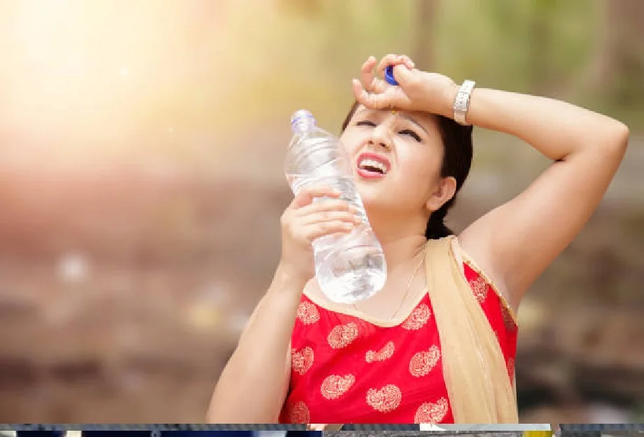 Health Tips : एक दिन में 8 ग्लास पानी पीना कितना सही... जानें क्या कहते हैं विशेषज्ञ...