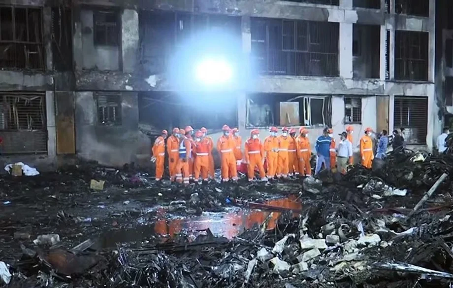 Ahmedabad plane crash: 265 लोगों की हुई मौत, मरने वालों में हॉस्टल में रहने वाले लोग भी शामिल, मिला प्लेन का ब्लैक बॉक्स