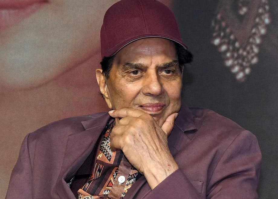 हेमा मालिनी से पहले इस अभिनेत्री को पसंद करते थे Dharmendra, मीलों चलकर करते थे ऐसा