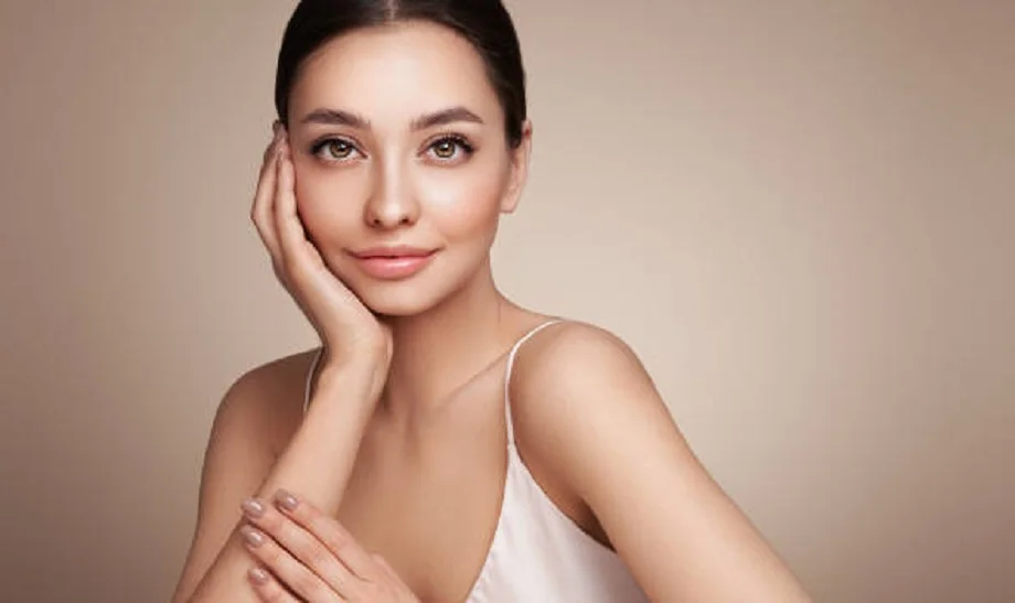 Beauty Tips: चेहरे की खूबसूरती बढ़ाने के लिए बना लें ये फेस पैक, मिलेगा बहुत ही फायदा