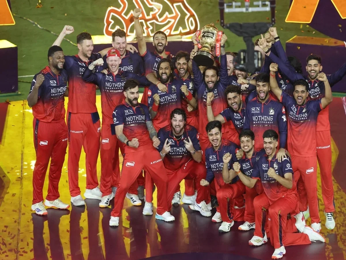 IPL 2026: लगातार दूसरी बार चैम्पियन बनने पर आरसीबी को मिली इतनी मोटी राशि, गुजरात टाइटंस भी हुई मालामाल