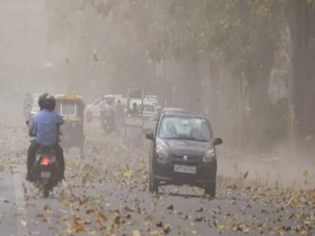 Weather Update: राजस्थान में आज फिर से बदलेगा मौसम, तेज आंधी के साथ बारिश का अलर्ट, लोगों को गर्मी से राहत