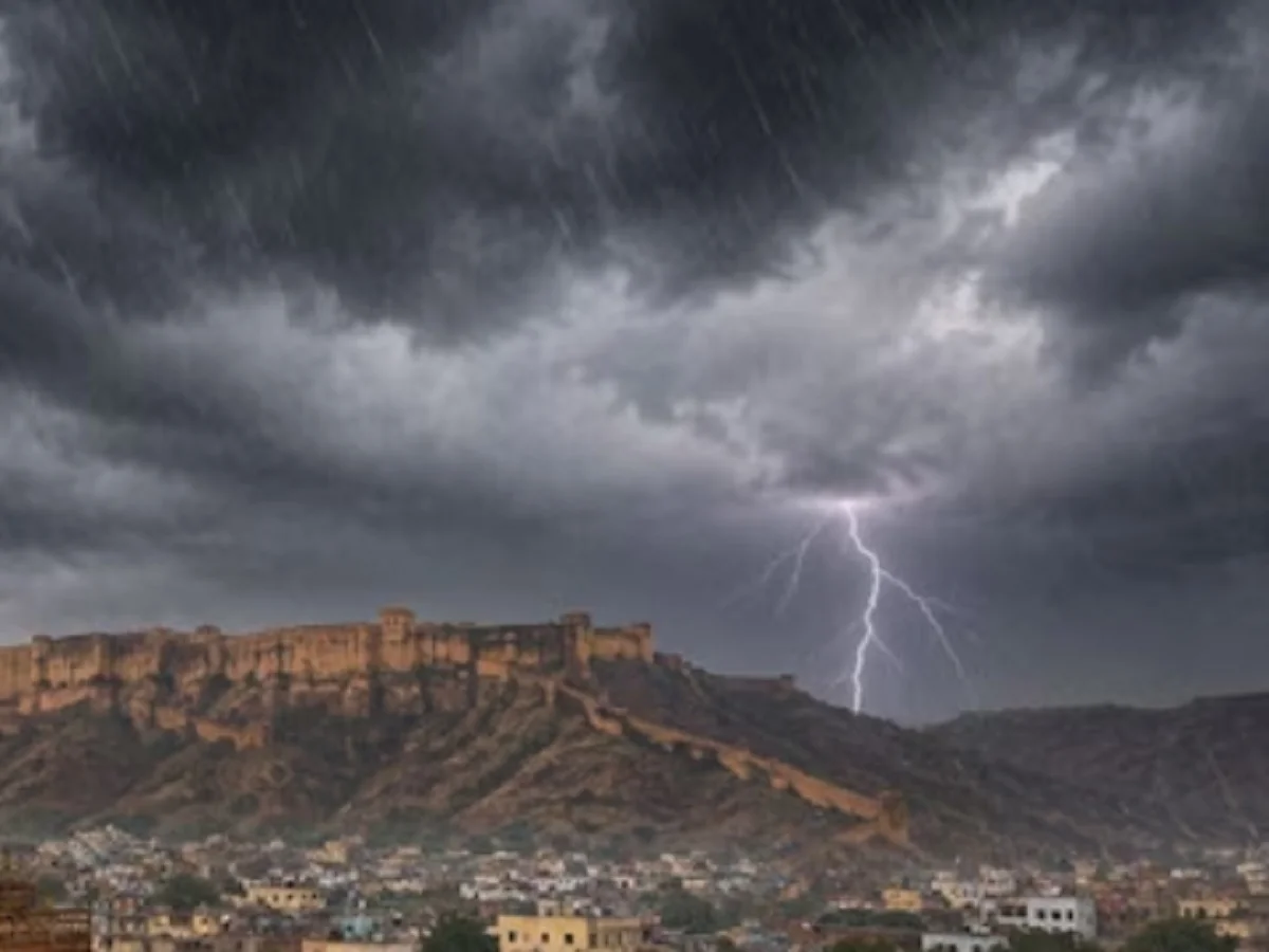 Rajasthan Weather Update: आज 25 जिलों के लिए है आंधी-बारिश का अलर्ट, इस दिन से बदलेगा मौसम