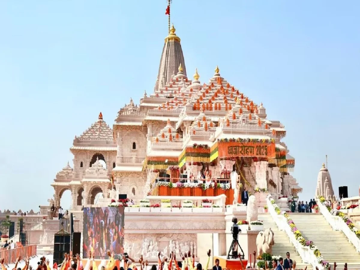 Ram Mandir: राम मंदिर चढ़ावा चोरी के मामले में एसआईटी ने अपर मुख्य सचिव को सौंपी जांच रिपोर्ट