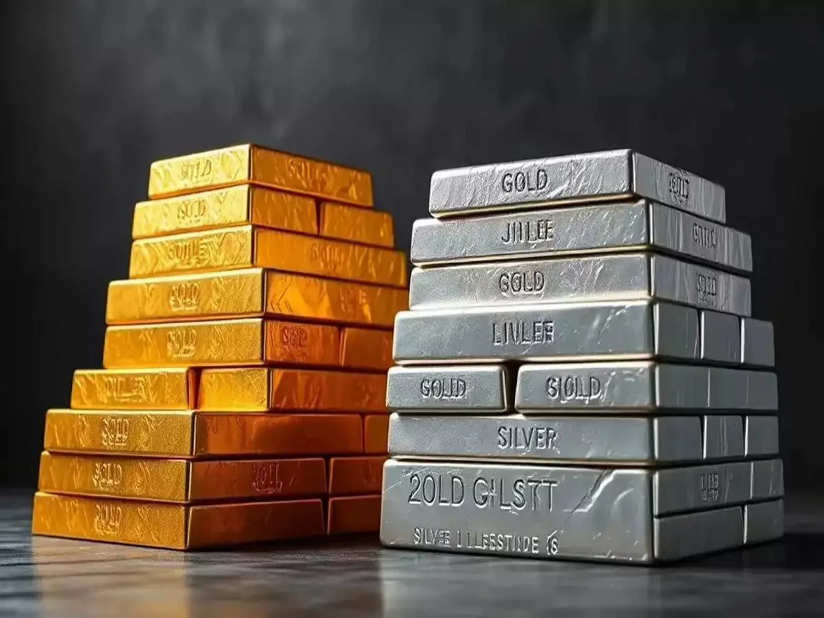Gold-Silver Price : देश में सोने चांदी के दामों में गिरावट, जाने आज किस रेट में मिलेगा गोल्ड-सिल्वर