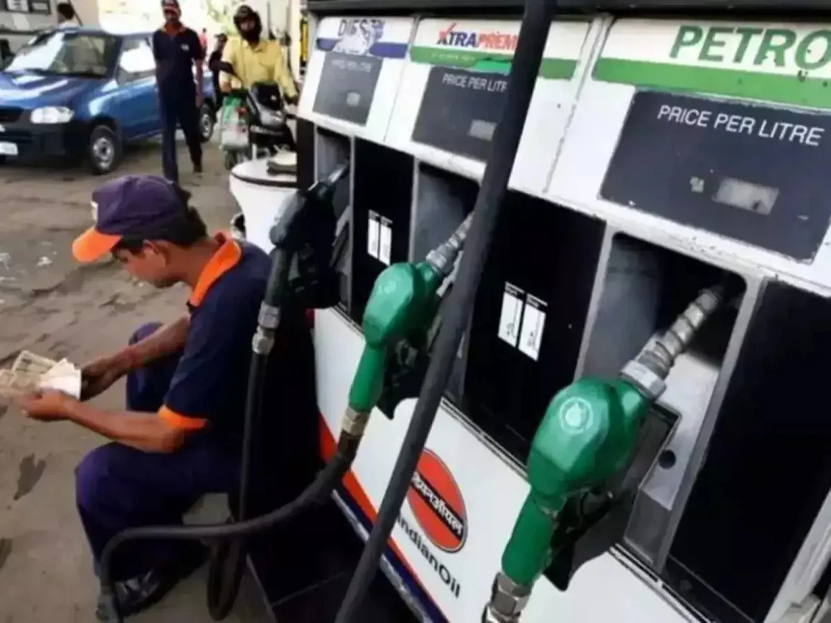 Petro-Diesel Price: देश के बड़े शहरों सहित राजस्थान में आज किस भाव में मिल रहा हैं पेट्रोल और डीजल