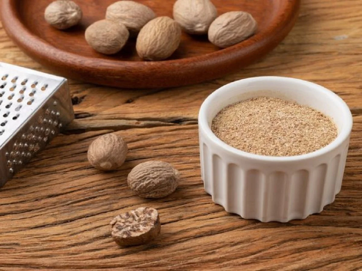 Health Tips: आप भी करेंगे जायफल के पानी का सेवन तो मिलेगा आपको गजब का फायदा
